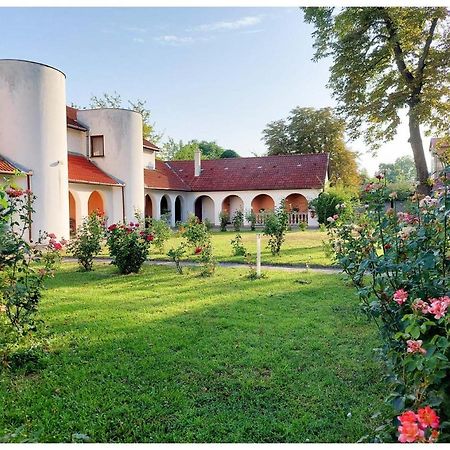 Gosztonyi Villa Шіофок Екстер'єр фото