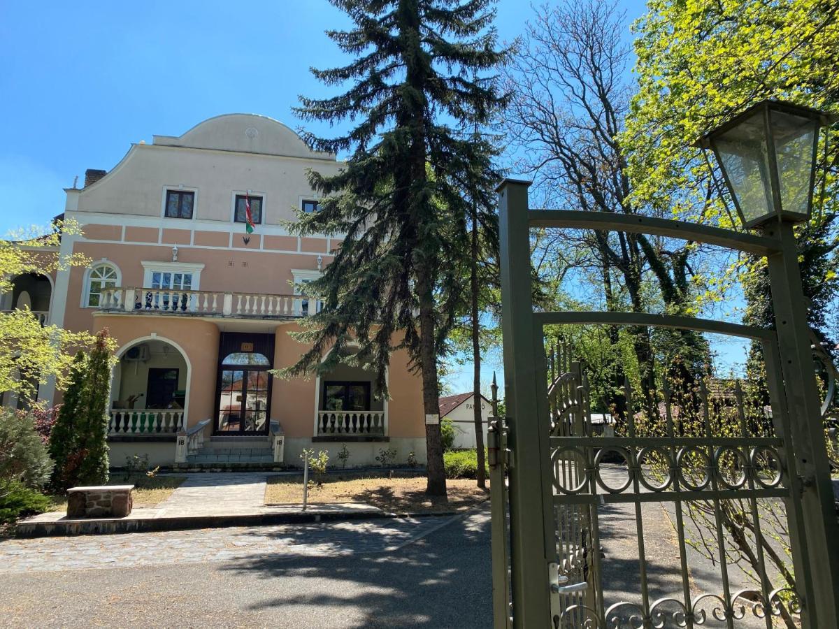 Gosztonyi Villa Шіофок Екстер'єр фото